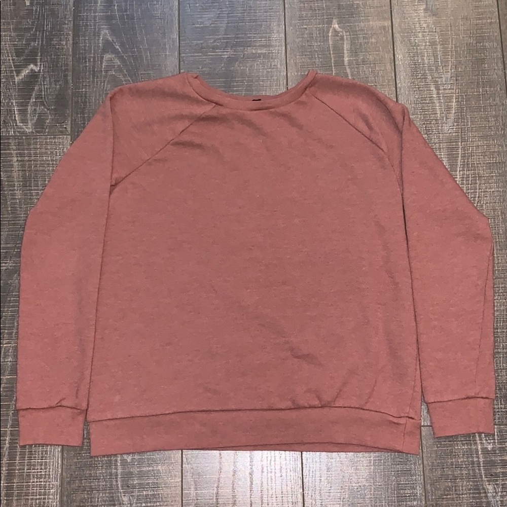 Peach sweater 💖